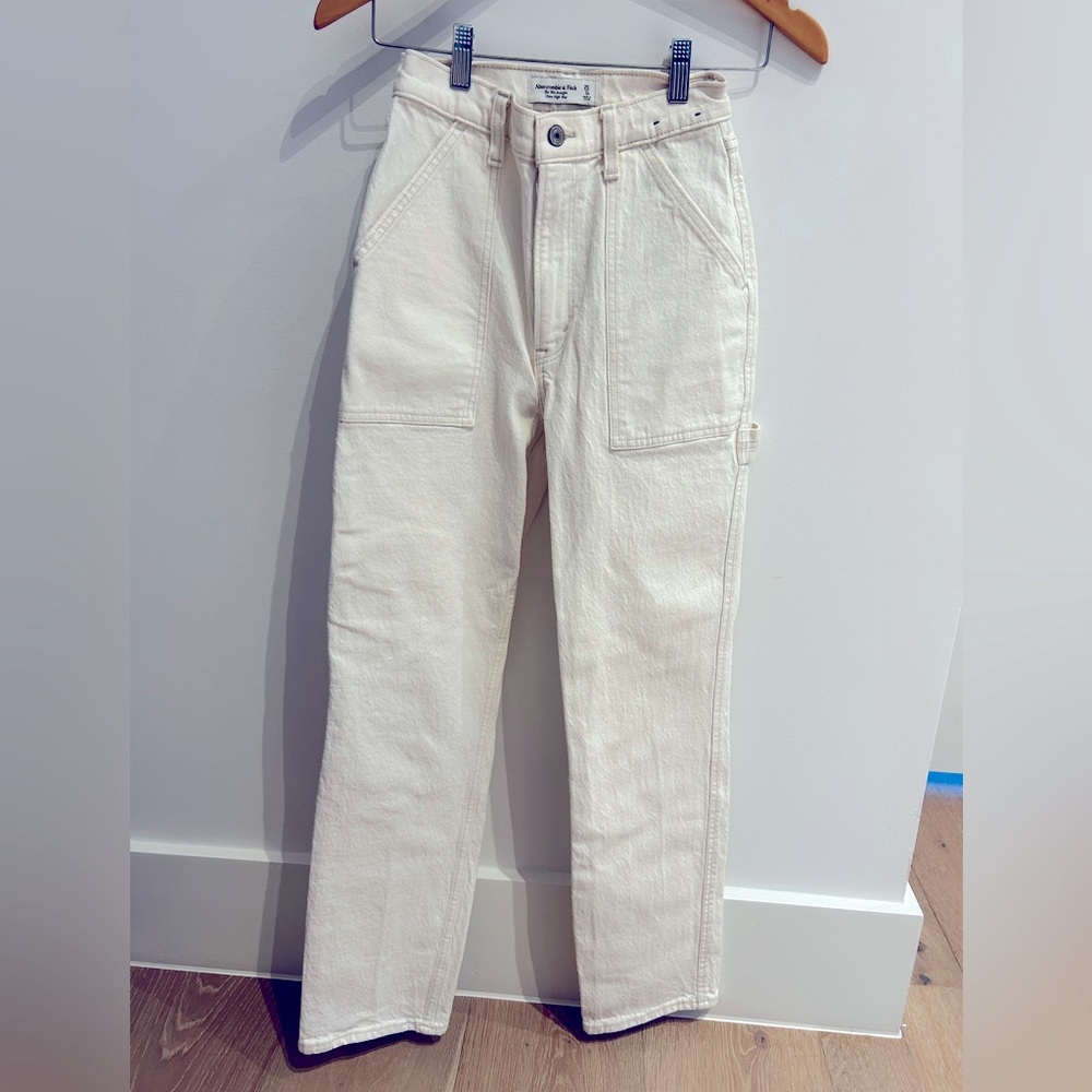 Abercrombie & Fitch Off-White Ultra High Rise Pants